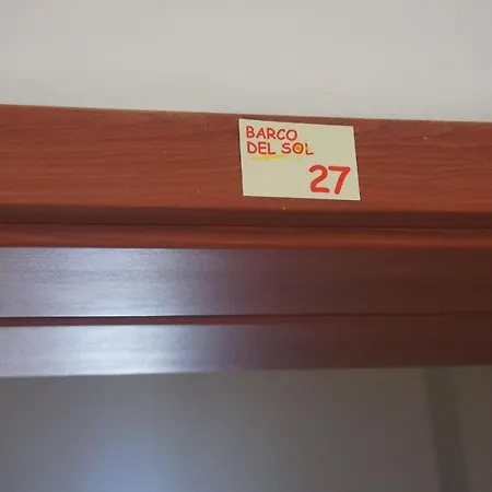 Barco Del Sol 27 One Bed דירה *